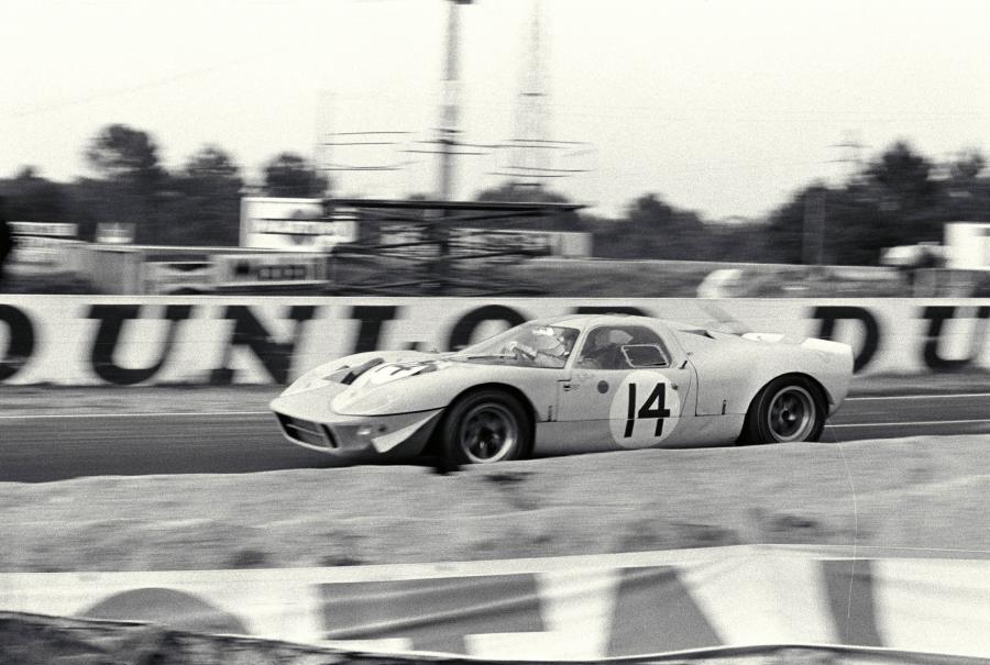  Ford GT40 (Mk I) 1965 года  (фото 21 из 66)